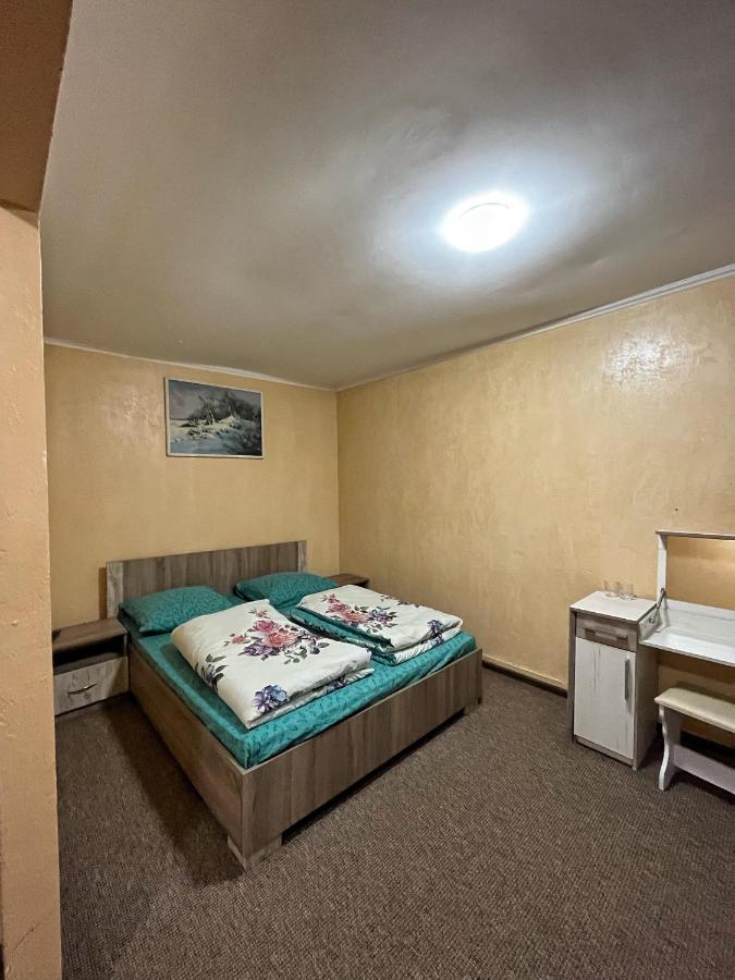 Aspen Hotel Славске Екстериор снимка