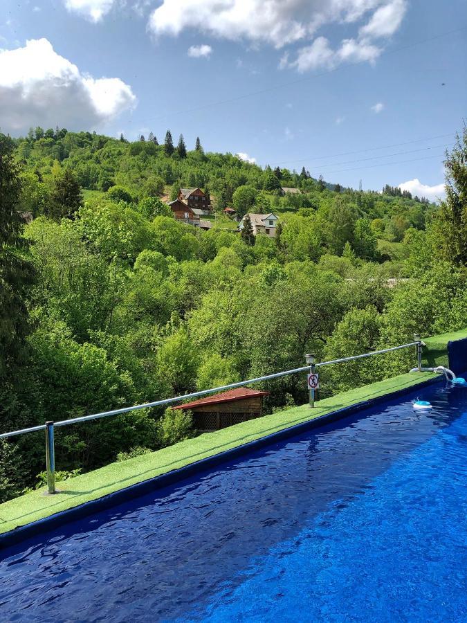 Aspen Hotel Славске Екстериор снимка