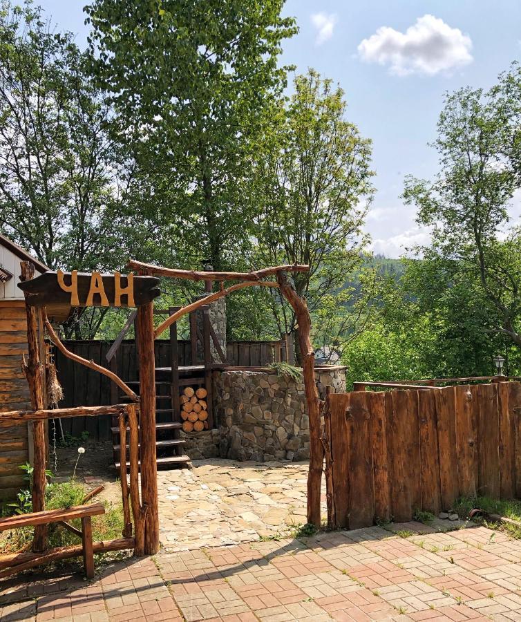 Aspen Hotel Славске Екстериор снимка